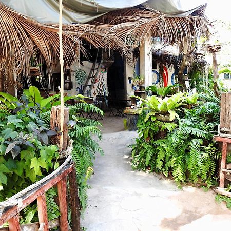 Albergue Spicy23 - M' Pai Bay Sihanoukville Exterior foto